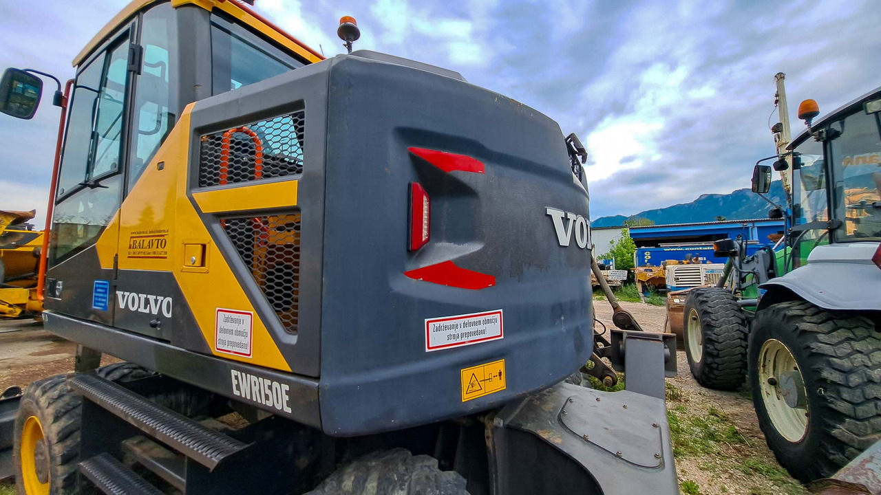 Wheel excavator VOLVO EWR150E: picture 22