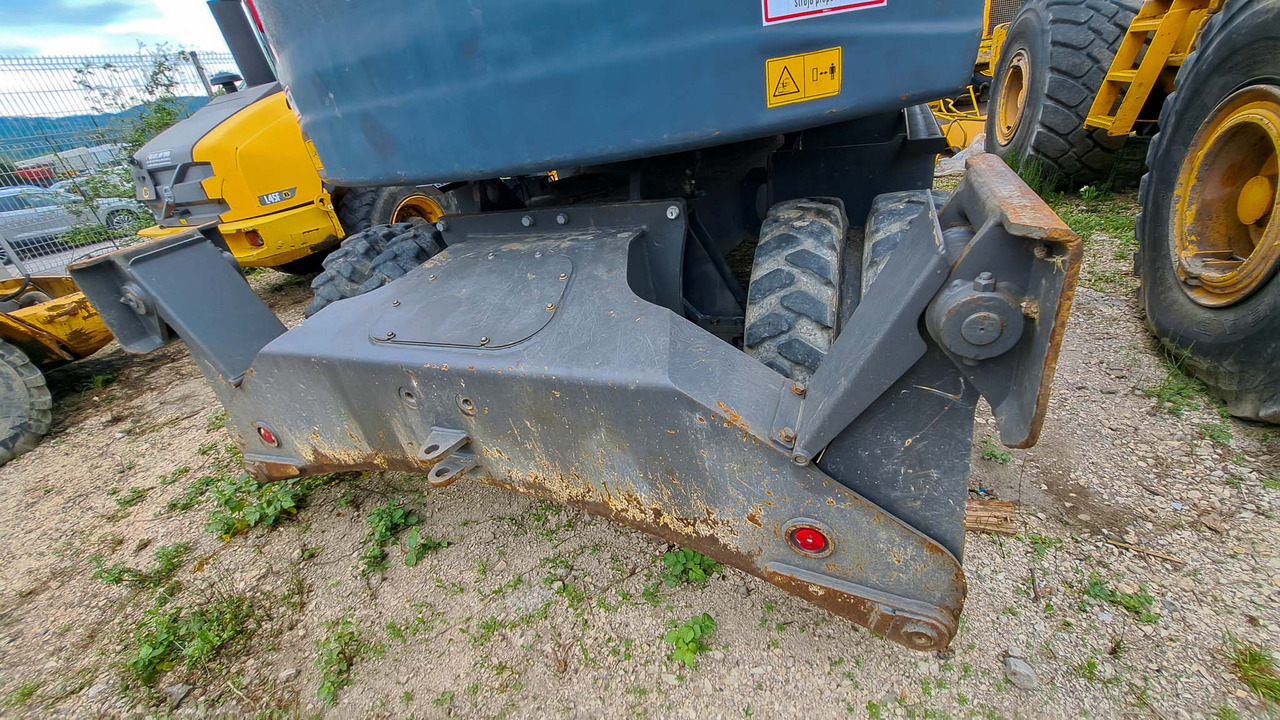 Wheel excavator VOLVO EWR150E: picture 17