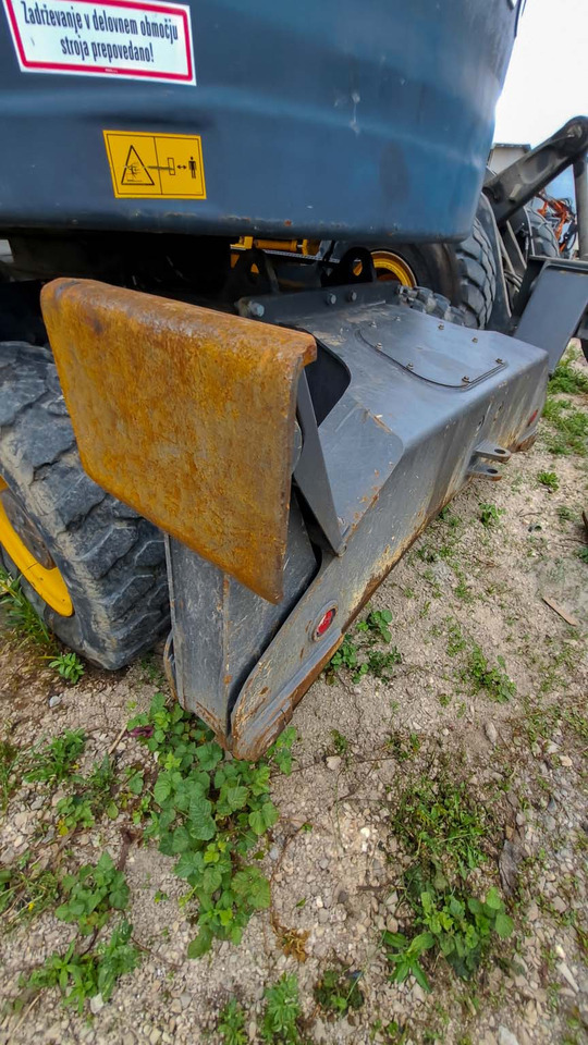 Wheel excavator VOLVO EWR150E: picture 19