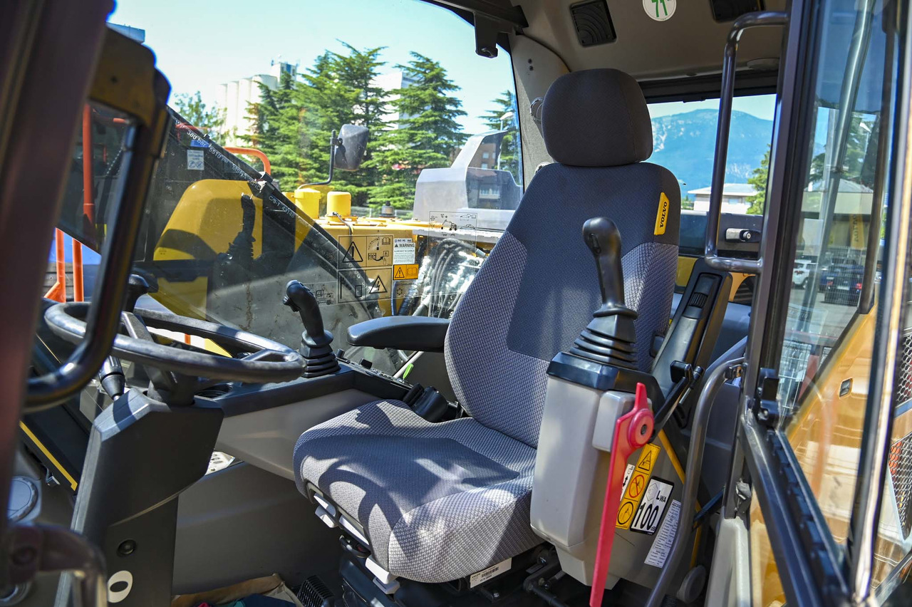 Wheel loader VOLVO EWR150E: picture 46 Wheel loader VOLVO EWR150E: picture 46