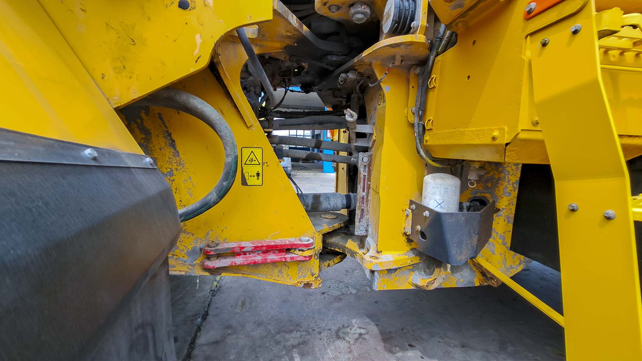 Wheel loader VOLVO L150H: picture 33