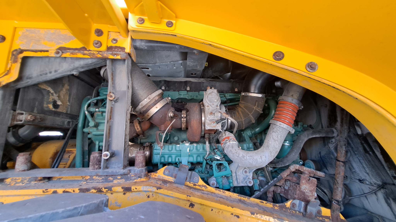 Wheel loader VOLVO L150H: picture 24