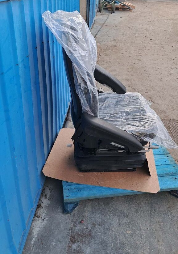 Volvo 11309082 Volvo L45F, L45G, L45H, L50F, L50G, L50H - Seat for Wheel loader: picture 3 Volvo 11309082 Volvo L45F, L45G, L45H, L50F, L50G, L50H - Seat for Wheel loader: picture 3