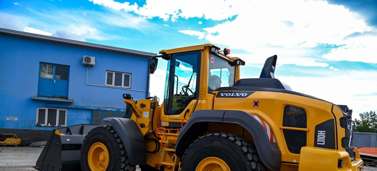 Volvo L110H - Wheel loader: picture 2 Volvo L110H - Wheel loader: picture 2