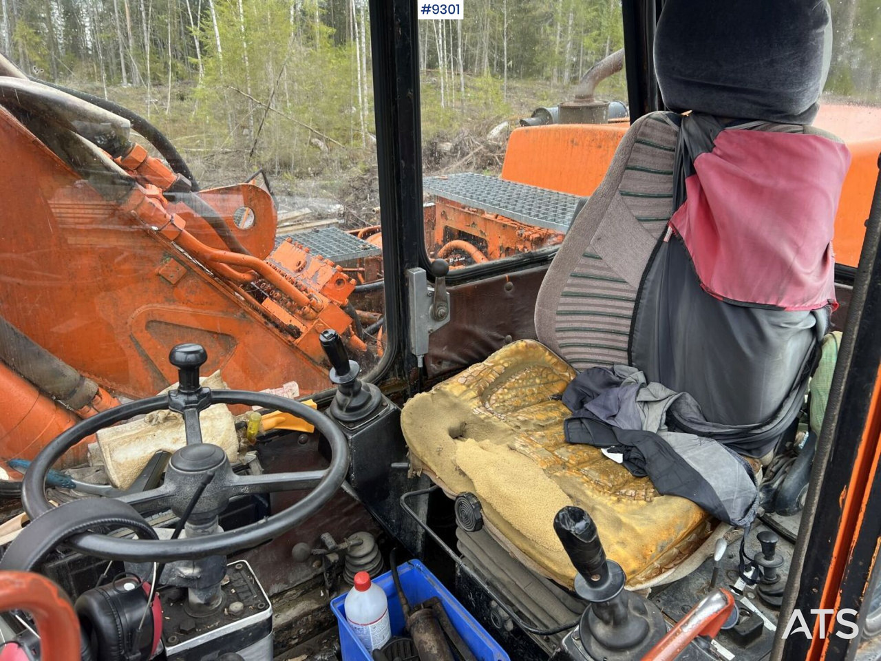 Wheel excavator Atlas 1302 E Wheeled excavator with attachments (VIDEO): picture 6
