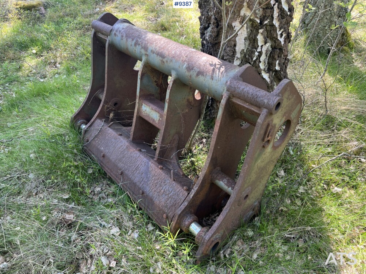 Construction equipment Bracket -Large BM: picture 7