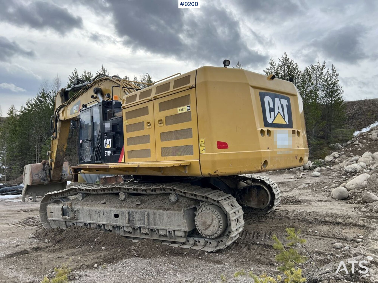 CAT 374 FL crawler excavator with bucket (VIDEO) - Excavator: picture 3 CAT 374 FL crawler excavator with bucket (VIDEO) - Excavator: picture 3