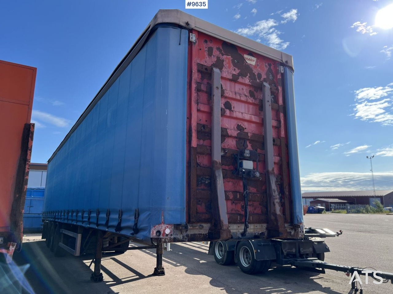 Chapel trailer Fruehauf SS136/P3S - Curtainsider semi-trailer: picture 1 Chapel trailer Fruehauf SS136/P3S - Curtainsider semi-trailer: picture 1