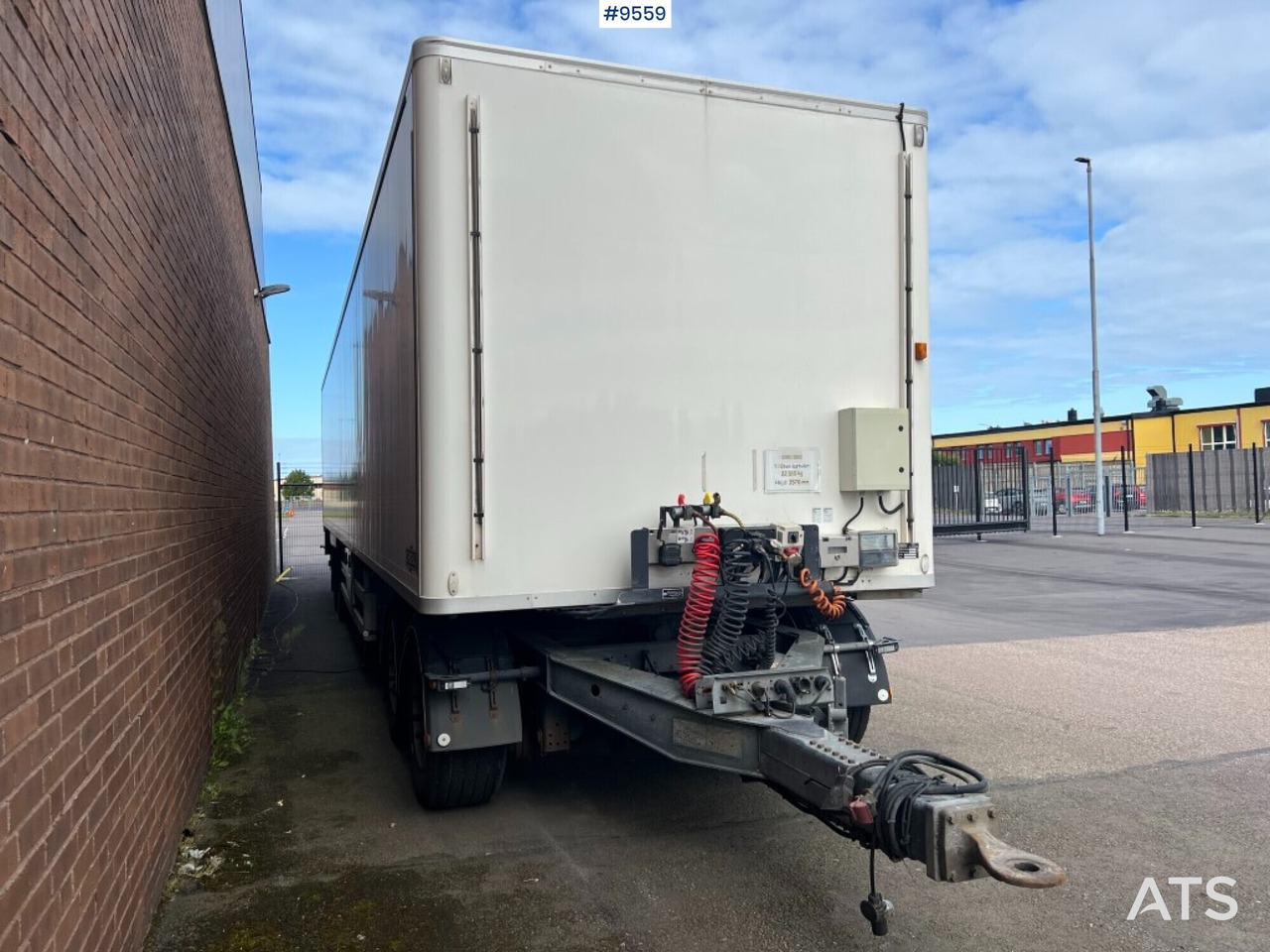 Closed box trailer Container trailer Chereau CSD2 with Dolly: picture 10
