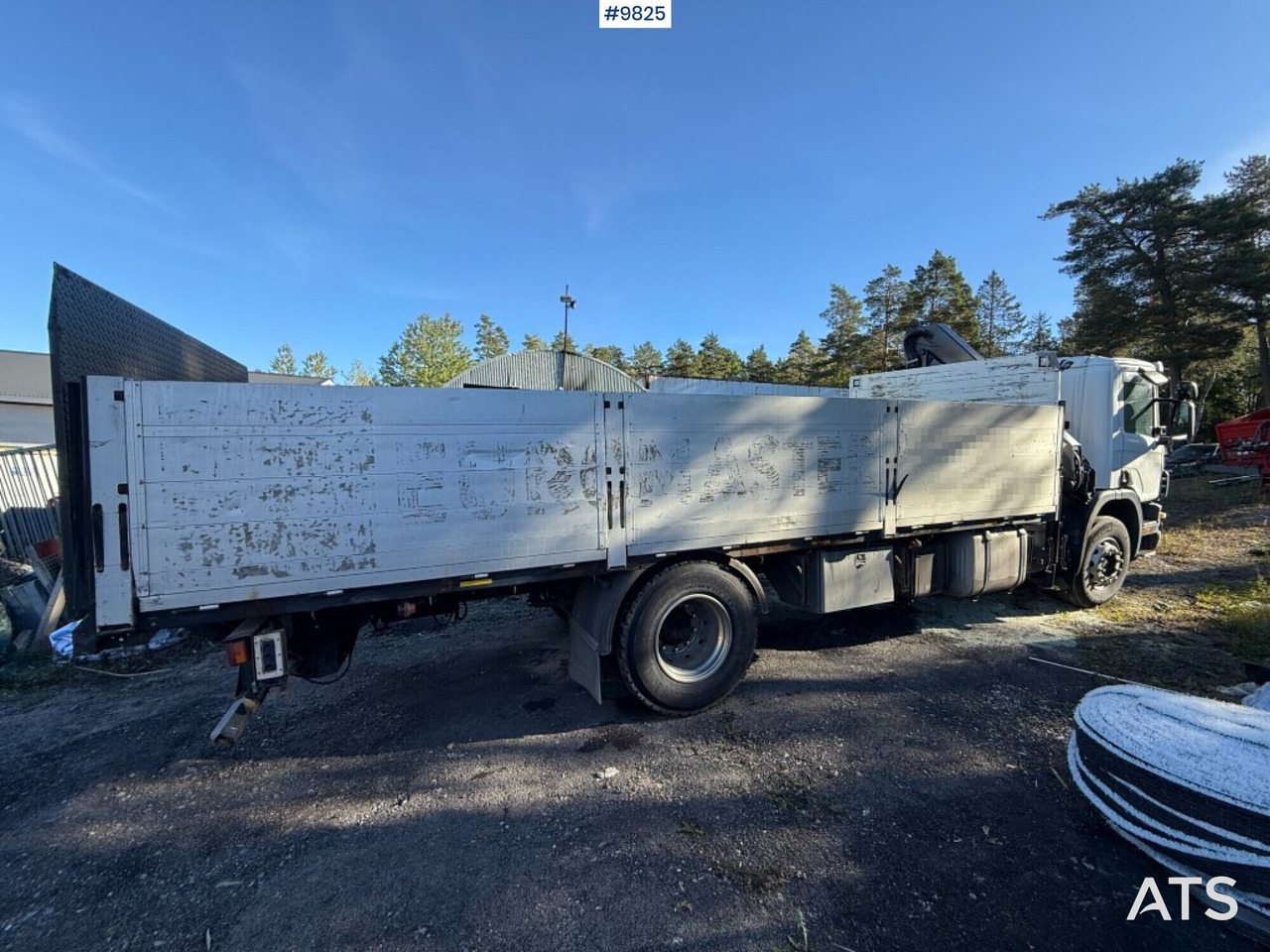 Dropside/ Flatbed truck, Crane truck Crane truck Scania P94 230 with tail lift: picture 10