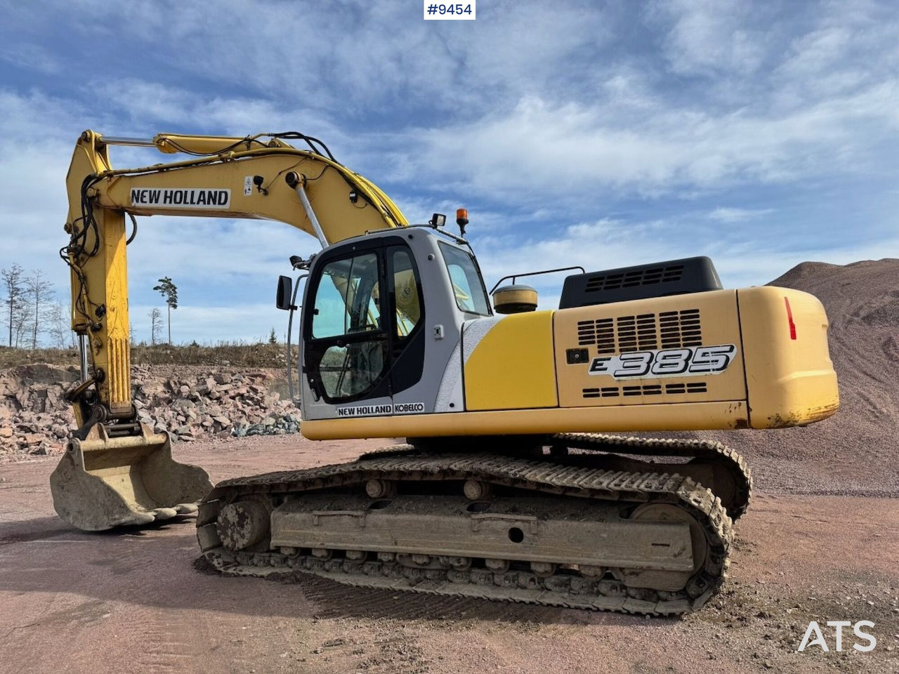 Excavator New Holland E385 - Crawler excavator: picture 3 Excavator New Holland E385 - Crawler excavator: picture 3