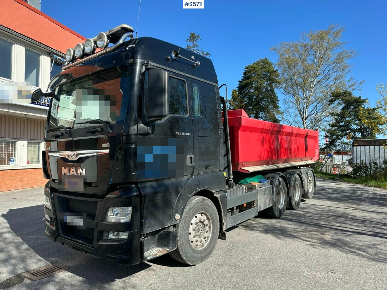 MAN TGX 35.480 8x4 Tridem Hook Truck, See video - Hook lift truck: picture 1 MAN TGX 35.480 8x4 Tridem Hook Truck, See video - Hook lift truck: picture 1