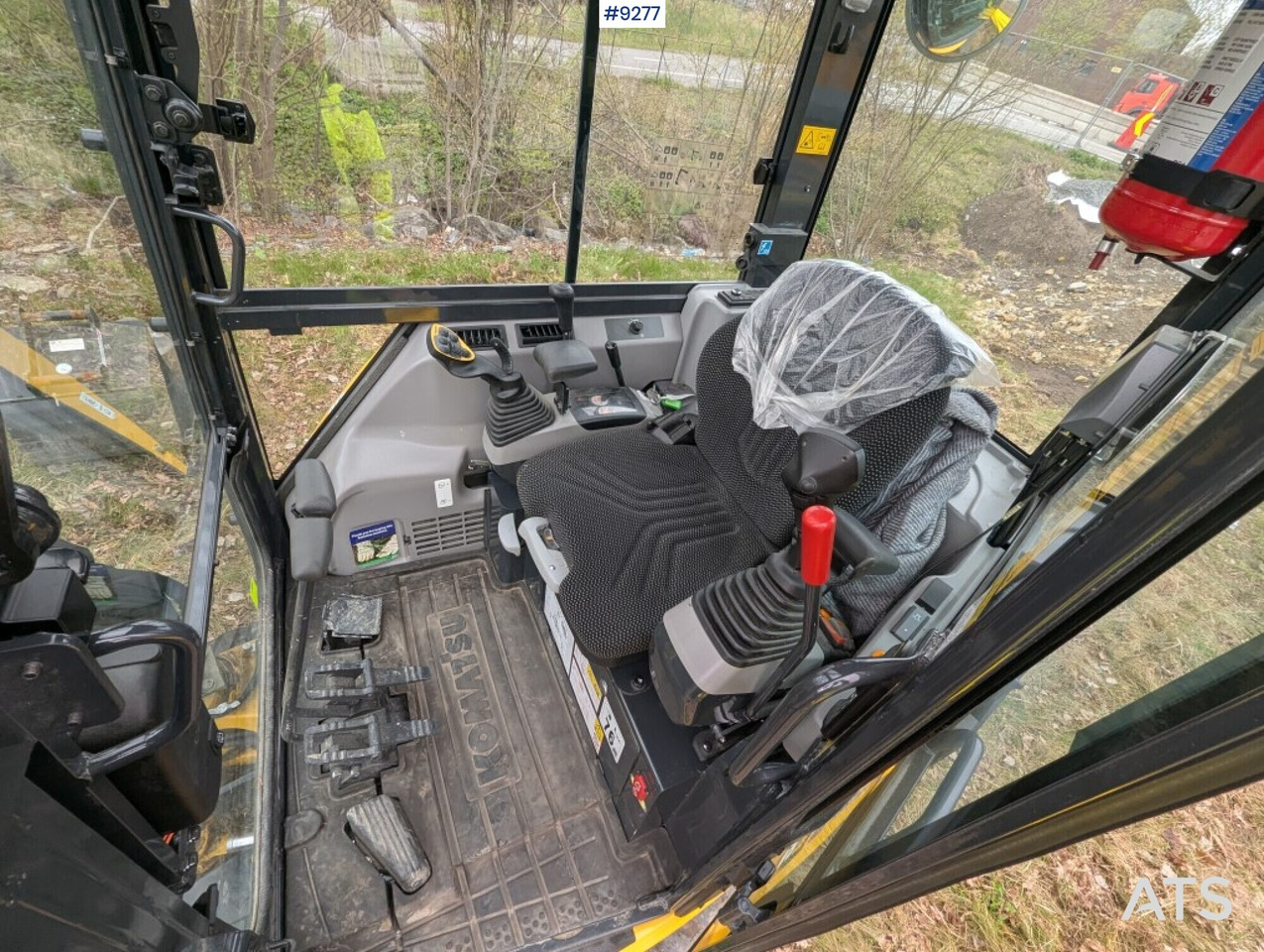 Mini Excavator Komatsu PC26MR (See Video) - Mini excavator: picture 5 Mini Excavator Komatsu PC26MR (See Video) - Mini excavator: picture 5