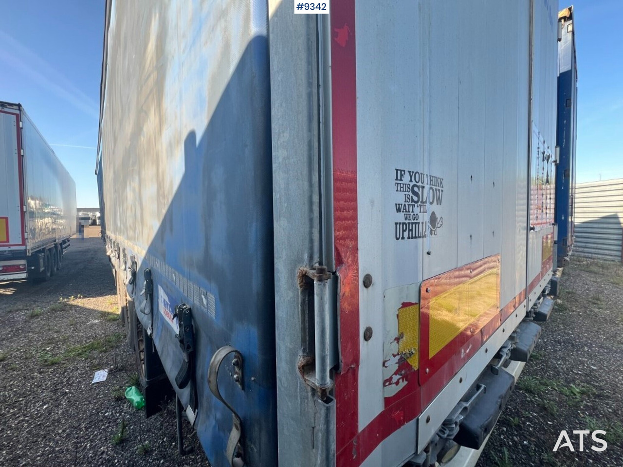 Curtainsider semi-trailer Trailer SCHMITZ CARGOBULL: picture 8