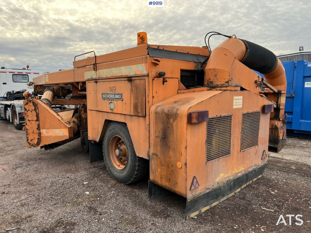 Unregistered Scania P94 snow plow truck with sweeper roller - Snow removal vehicle: picture 5 Unregistered Scania P94 snow plow truck with sweeper roller - Snow removal vehicle: picture 5