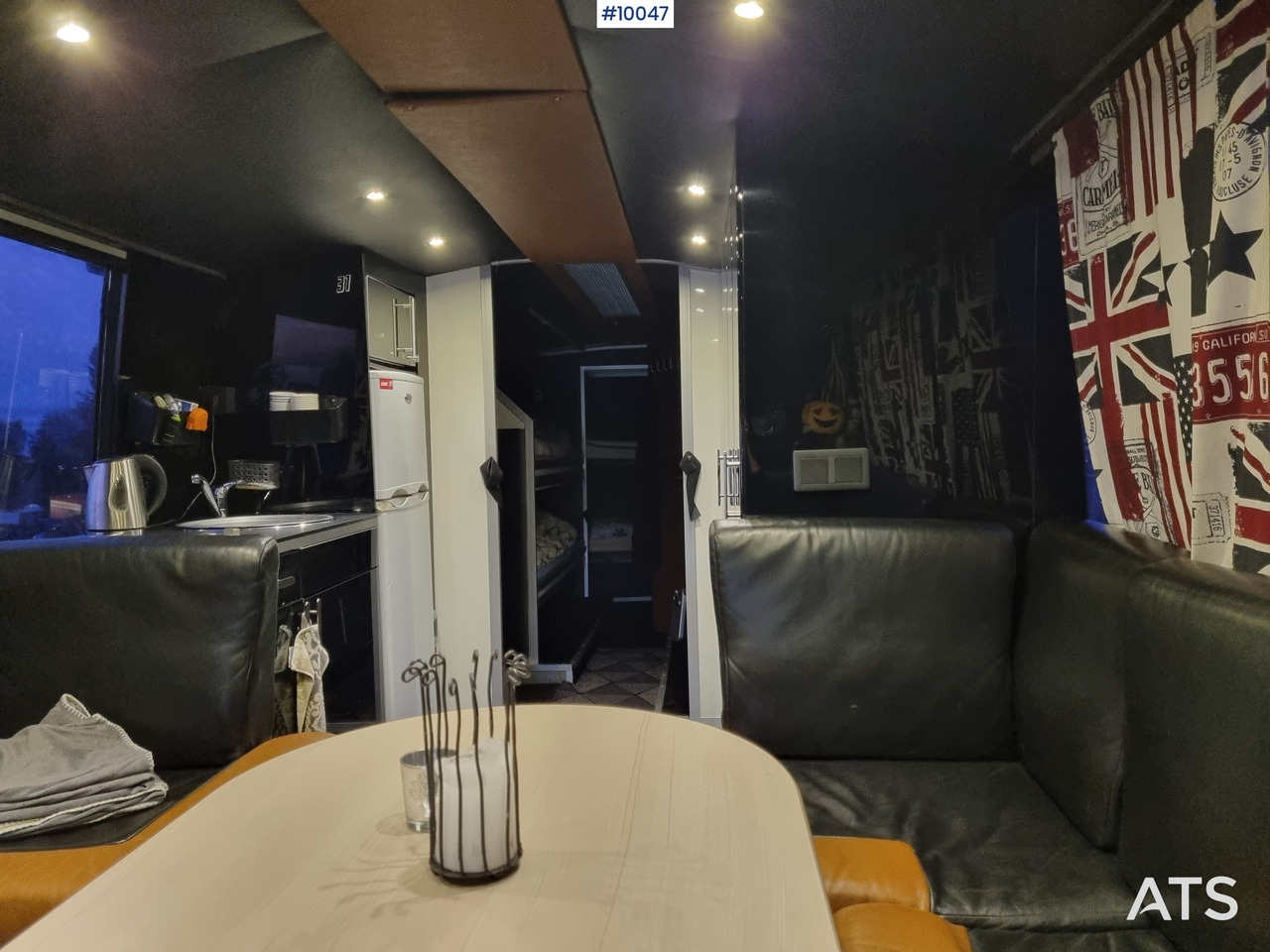 Camper van VOLVO B10M-70B Motorhome / Snowmobile bus with rear lift: picture 13