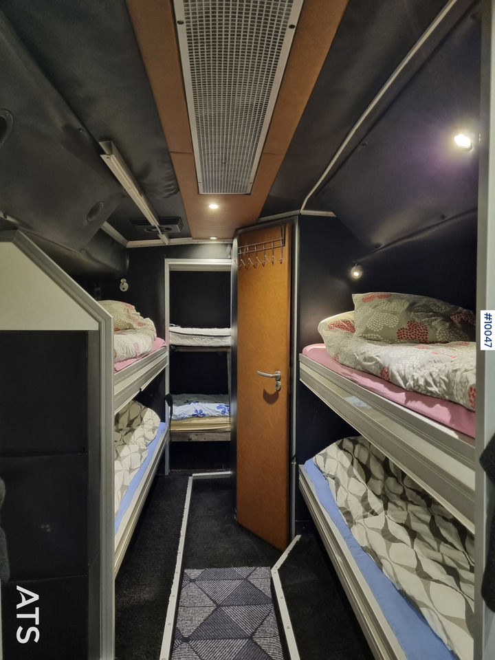 Camper van VOLVO B10M-70B Motorhome / Snowmobile bus with rear lift: picture 6