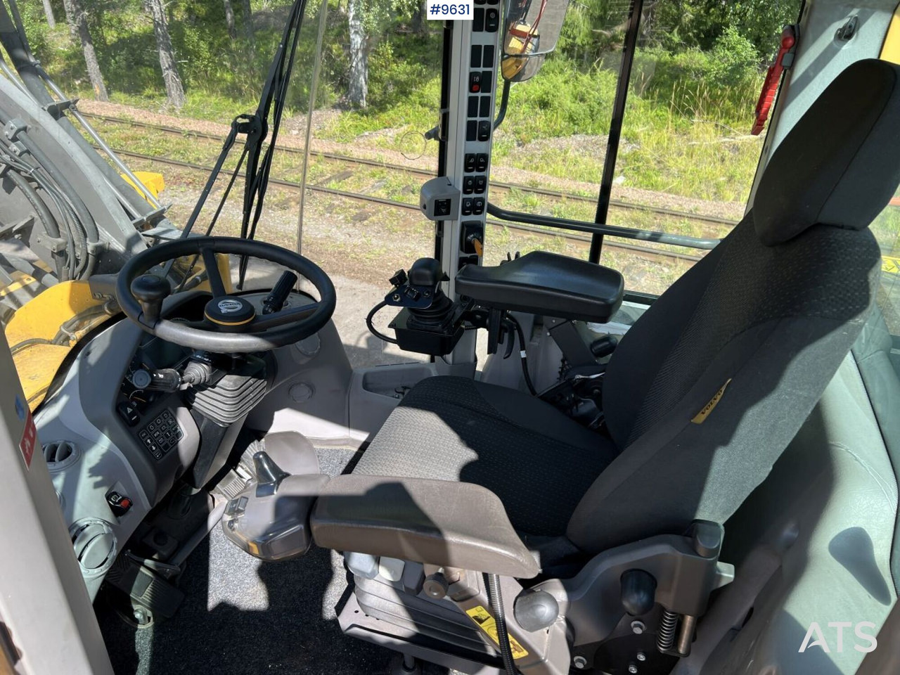 VOLVO L180H HL (SEE VIDEO) - Wheel loader: picture 5 VOLVO L180H HL (SEE VIDEO) - Wheel loader: picture 5
