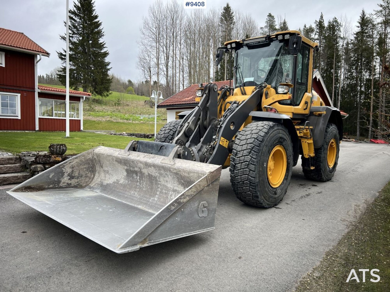 VOLVO L60 H with bucket (VIDEO) - Wheel loader: picture 1 VOLVO L60 H with bucket (VIDEO) - Wheel loader: picture 1
