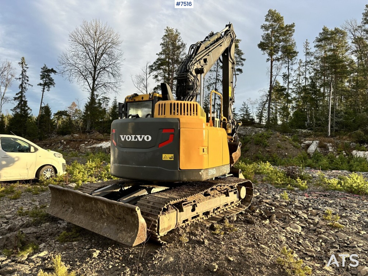 Volvo ECR145DL Crawler excavator with rotor and buckets - Crawler excavator: picture 4 Volvo ECR145DL Crawler excavator with rotor and buckets - Crawler excavator: picture 4