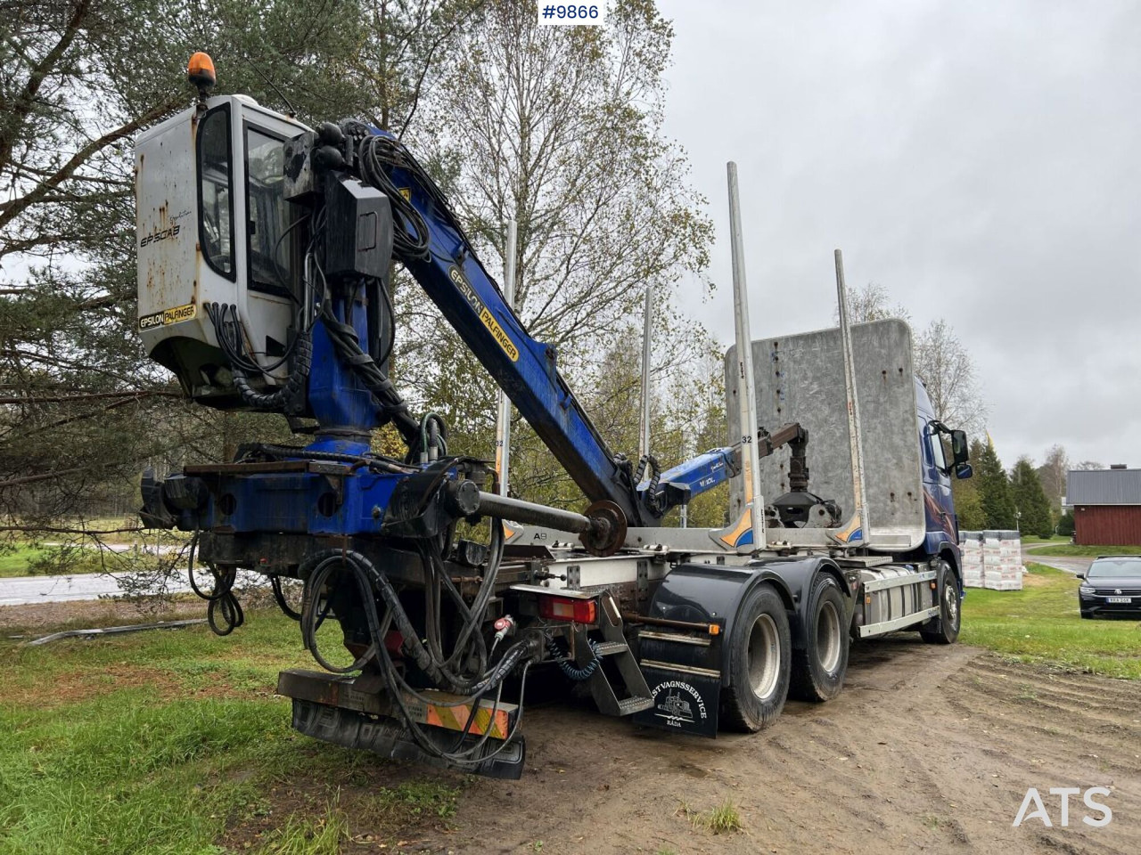 Volvo FH D13 Timber truck with Palfinger M110 crane - Log truck: picture 4 Volvo FH D13 Timber truck with Palfinger M110 crane - Log truck: picture 4