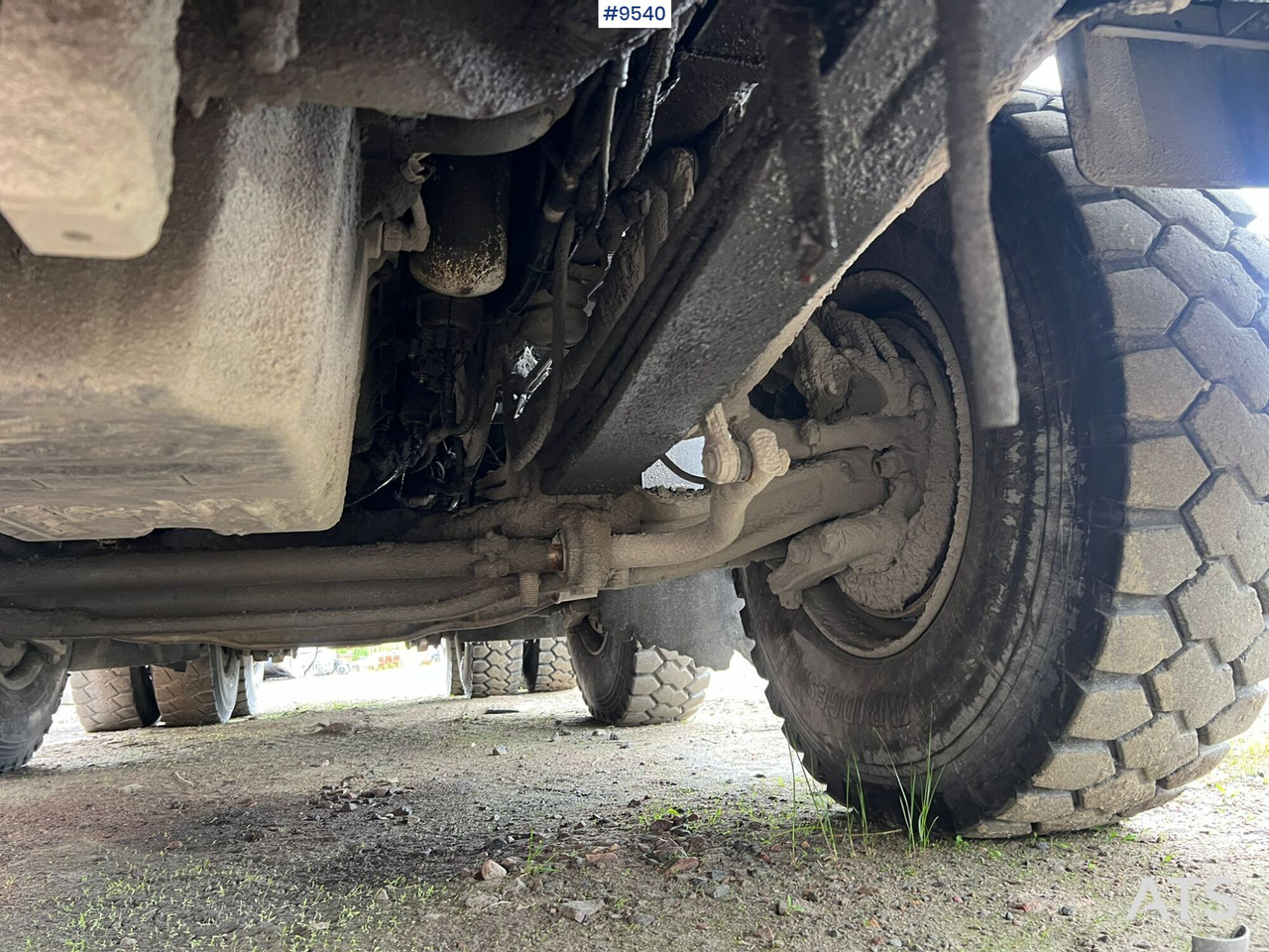 Volvo FH16 8*4 Tipper/Mining truck leasing Volvo FH16 8*4 Tipper/Mining truck: picture 15