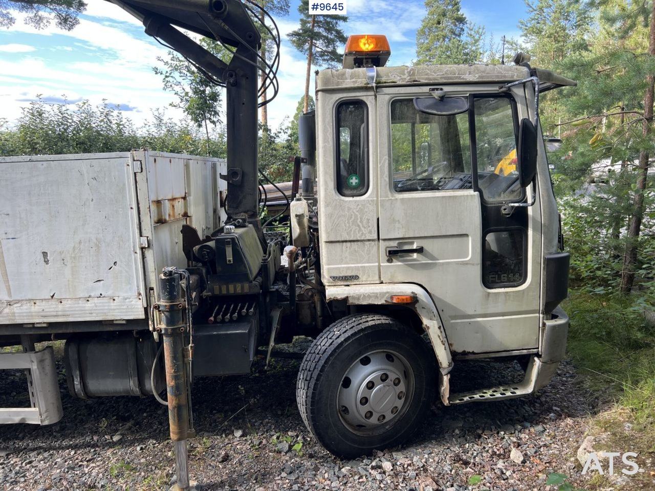 Volvo FL 614 4X2 Crane truck Repair object (VIDEO) - Dropside/ Flatbed truck, Crane truck: picture 4 Volvo FL 614 4X2 Crane truck Repair object (VIDEO) - Dropside/ Flatbed truck, Crane truck: picture 4
