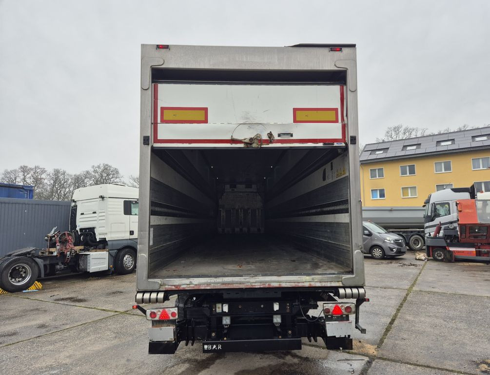 Krone SZ Carrier Vector 1950 *+-30°*Rolltor/Smartboard - Refrigerator semi-trailer: picture 3 Krone SZ Carrier Vector 1950 *+-30°*Rolltor/Smartboard - Refrigerator semi-trailer: picture 3