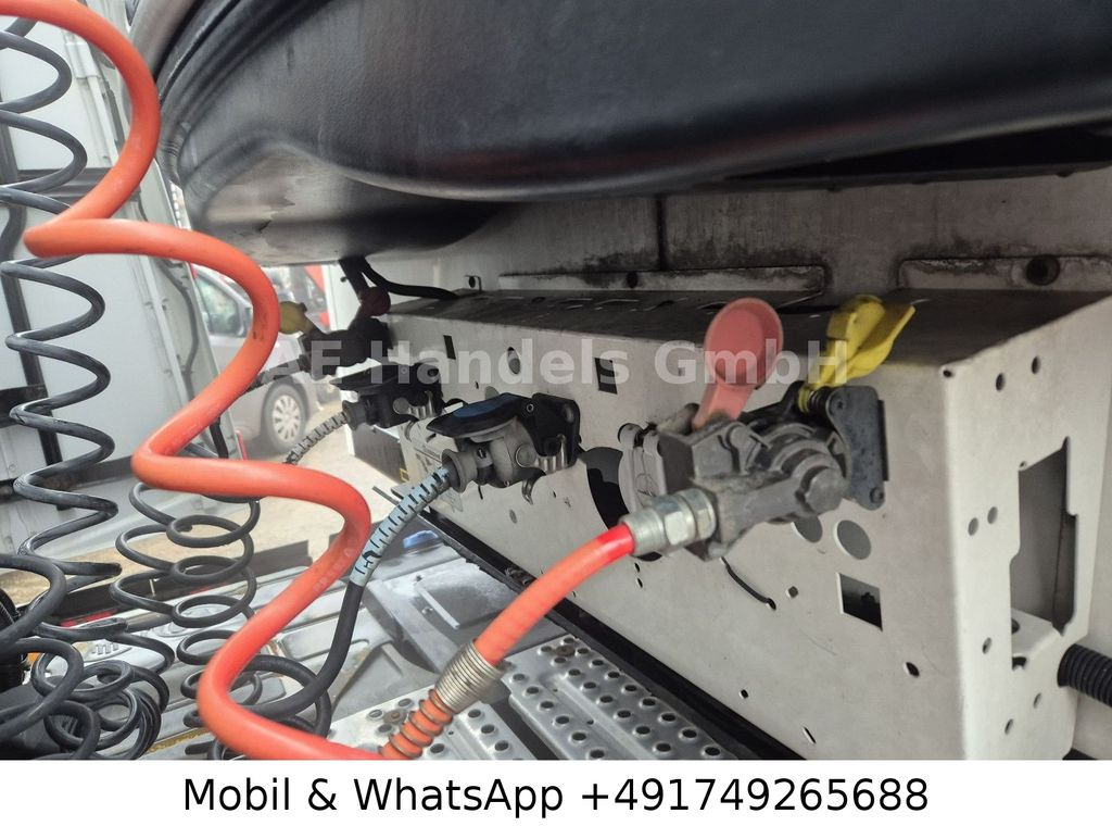 Refrigerator semi-trailer Krone SZ Carrier Vector 1950 *+-30°*Rolltor/Smartboard: picture 11