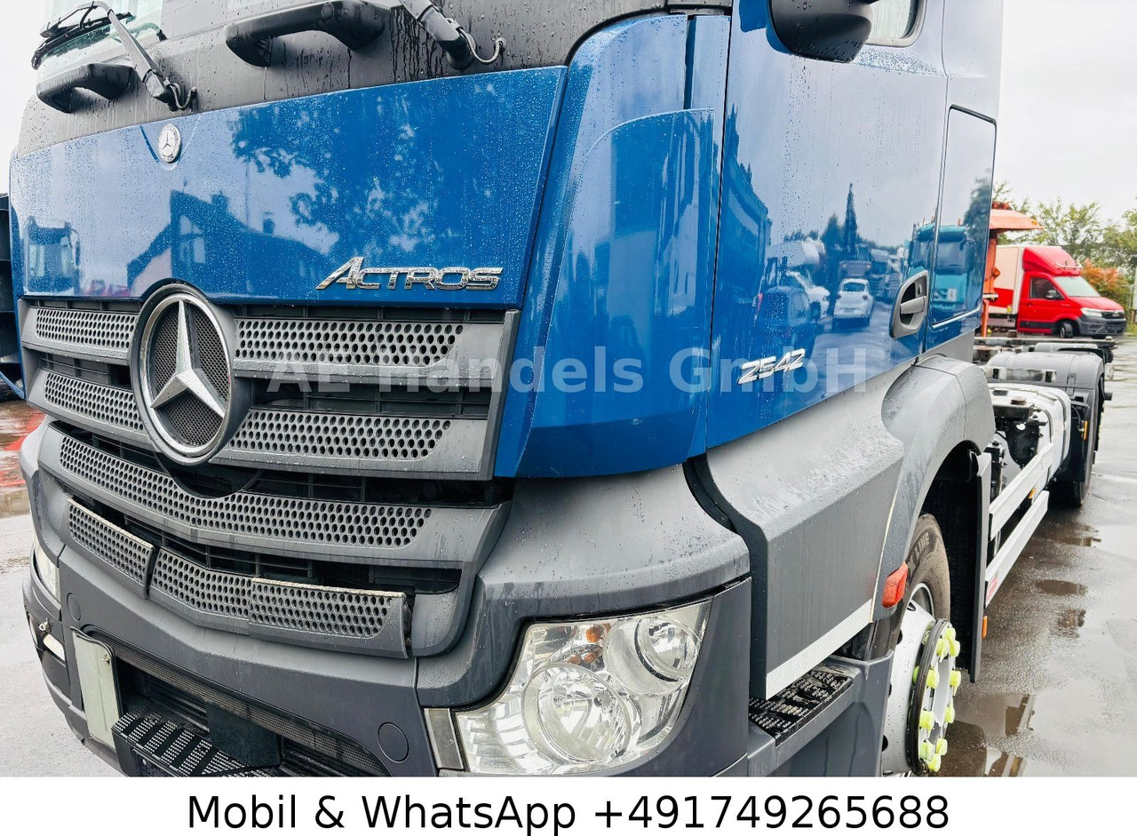Container transporter/ Swap body truck Mercedes-Benz Actros IV 2542 L StreamSpace BDF *Retarder/Lift: picture 9