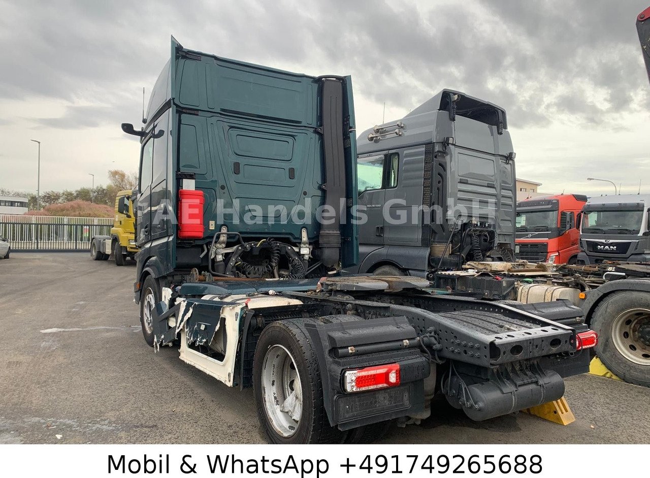 Mercedes-Benz Actros V 1843 L LL LowDeck *Retarder/ACC/2xTank - Tractor unit: picture 4 Mercedes-Benz Actros V 1843 L LL LowDeck *Retarder/ACC/2xTank - Tractor unit: picture 4