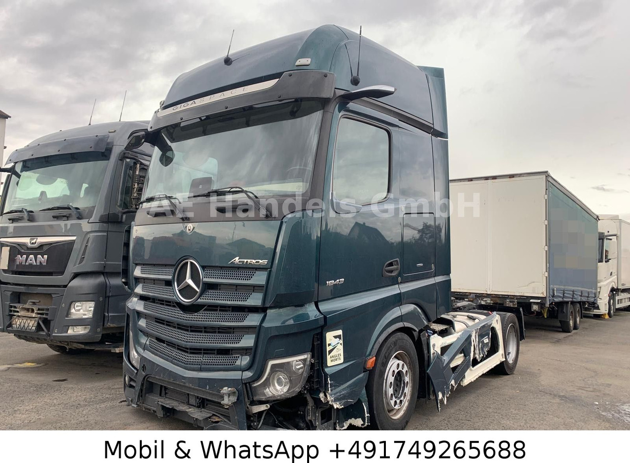 Mercedes-Benz Actros V 1843 L LL LowDeck *Retarder/ACC/2xTank - Tractor unit: picture 1 Mercedes-Benz Actros V 1843 L LL LowDeck *Retarder/ACC/2xTank - Tractor unit: picture 1