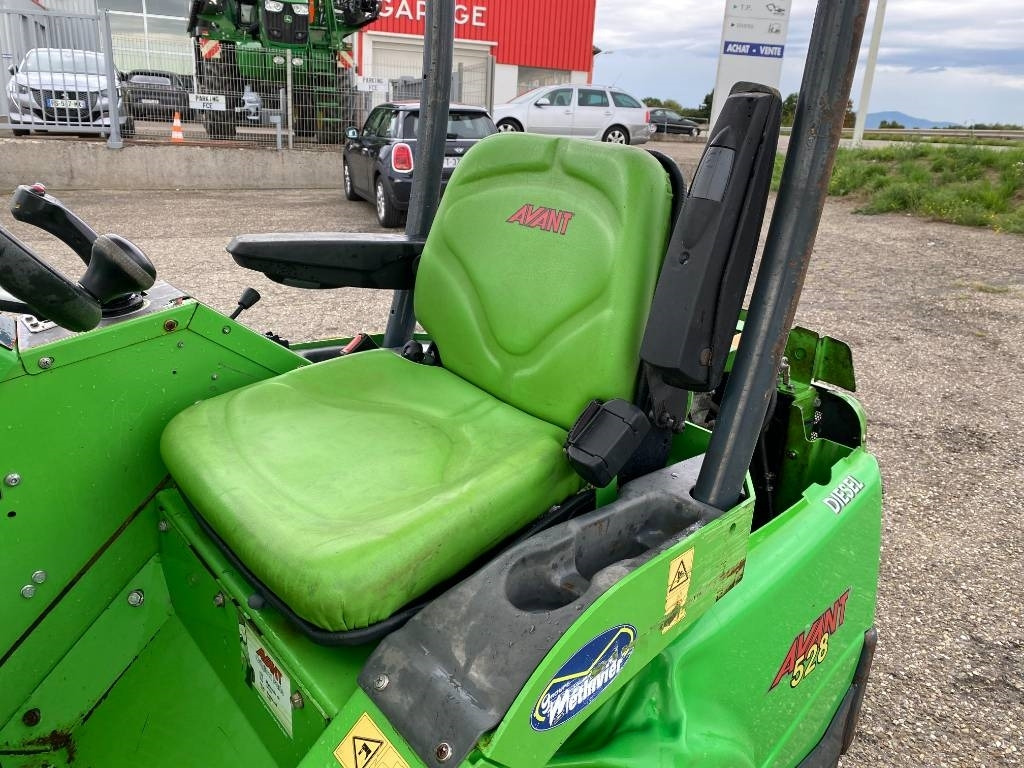 Compact loader Avant M 528 EIPTT /Certificat CE endommagée: picture 33 Compact loader Avant M 528 EIPTT /Certificat CE endommagée: picture 33