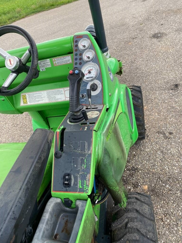 Compact loader Avant M 528 EIPTT /Certificat CE endommagée: picture 46