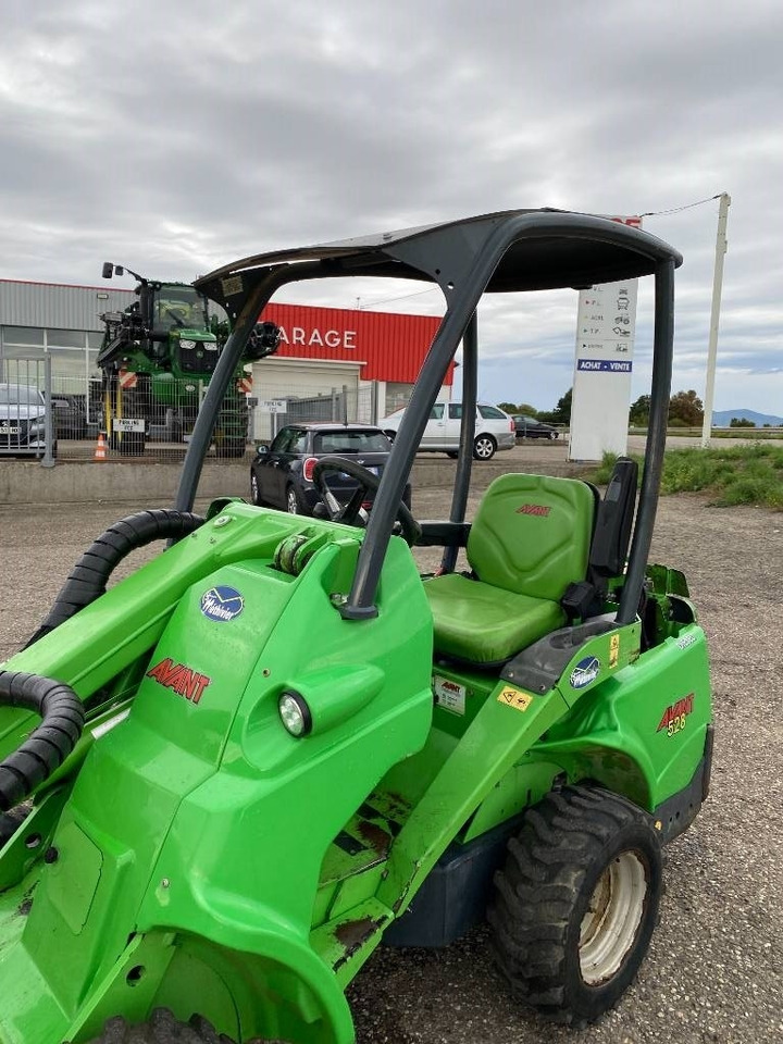 Compact loader Avant M 528 EIPTT /Certificat CE endommagée: picture 28