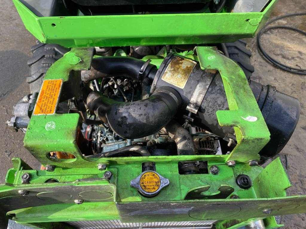 Compact loader Avant M 528 EIPTT /Certificat CE endommagée: picture 13 Compact loader Avant M 528 EIPTT /Certificat CE endommagée: picture 13