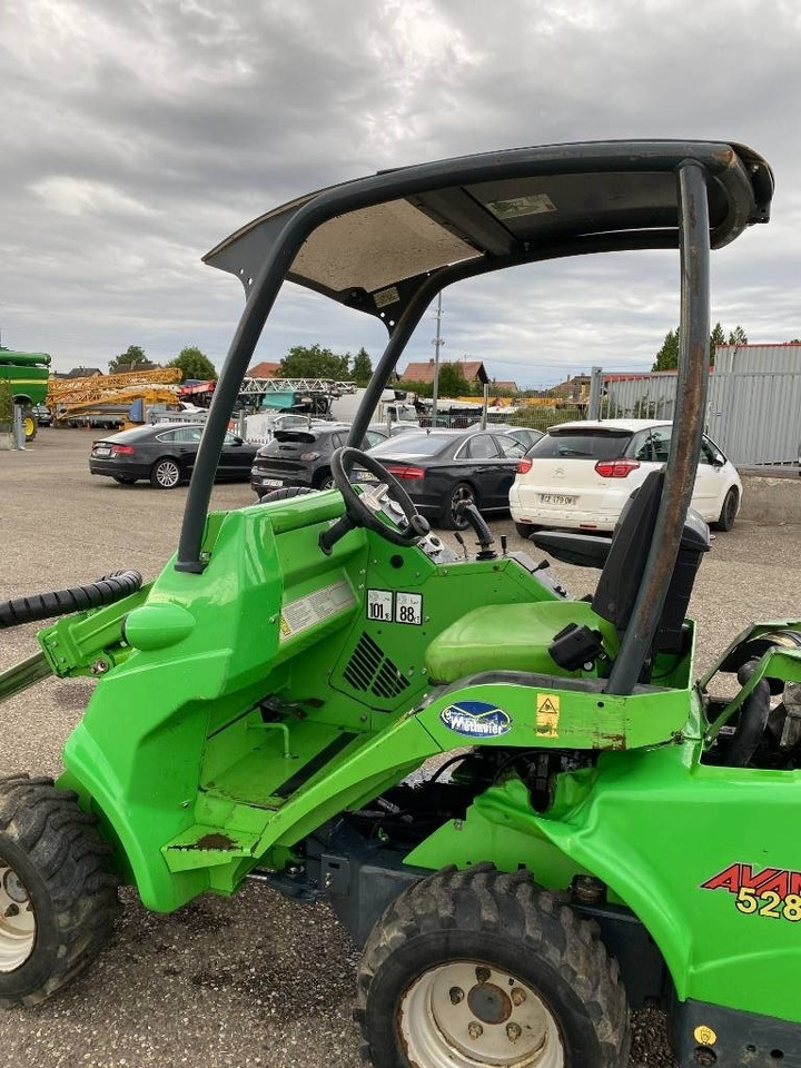 Compact loader Avant M 528 EIPTT /Certificat CE endommagée: picture 30 Compact loader Avant M 528 EIPTT /Certificat CE endommagée: picture 30