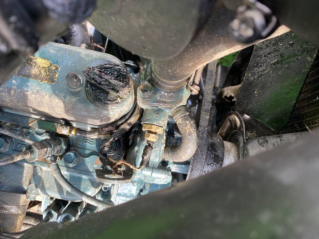 Compact loader Avant M 528 EIPTT /Certificat CE endommagée: picture 19 Compact loader Avant M 528 EIPTT /Certificat CE endommagée: picture 19