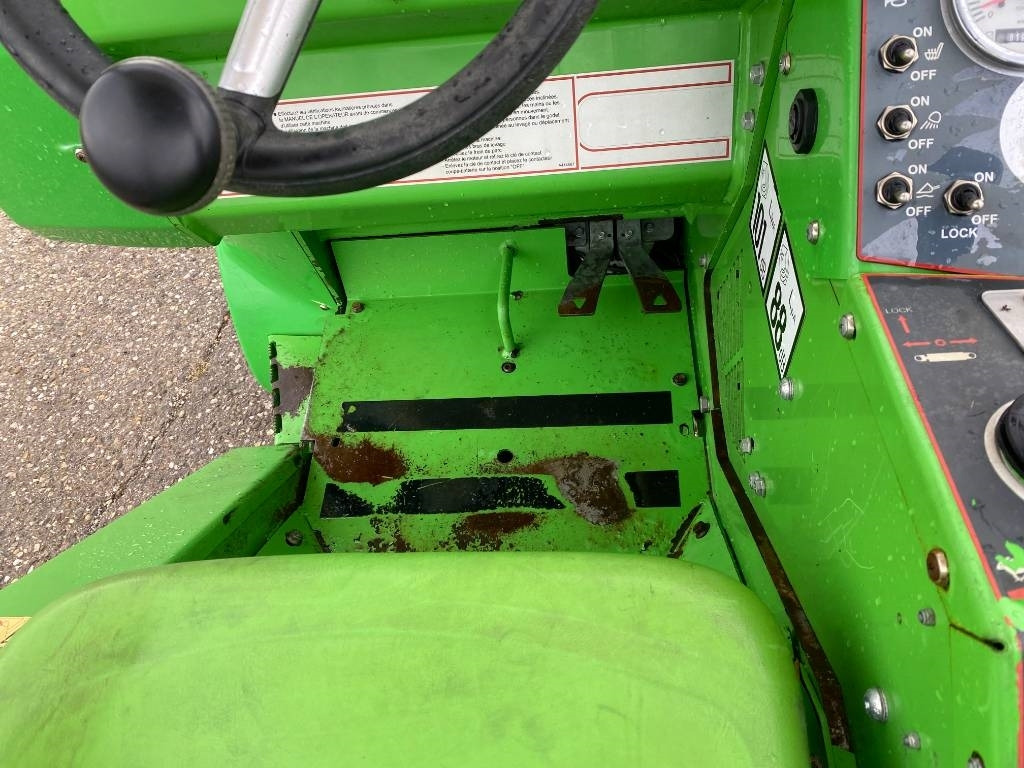 Compact loader Avant M 528 EIPTT /Certificat CE endommagée: picture 45 Compact loader Avant M 528 EIPTT /Certificat CE endommagée: picture 45