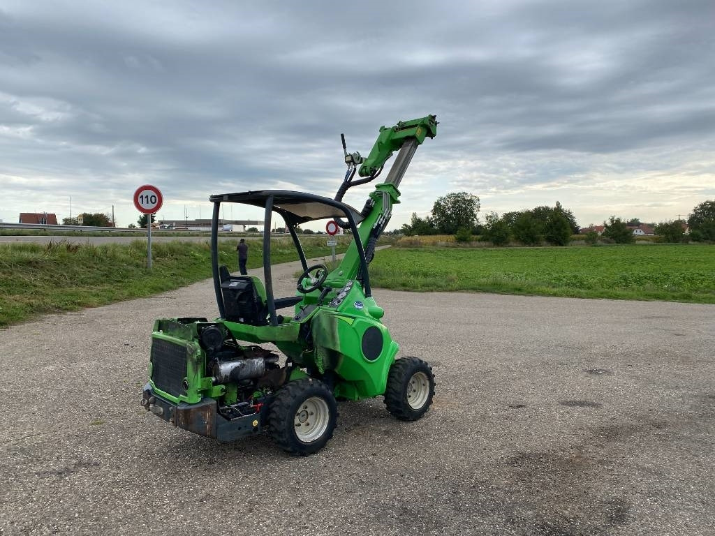 Compact loader Avant M 528 EIPTT /Certificat CE endommagée: picture 5 Compact loader Avant M 528 EIPTT /Certificat CE endommagée: picture 5