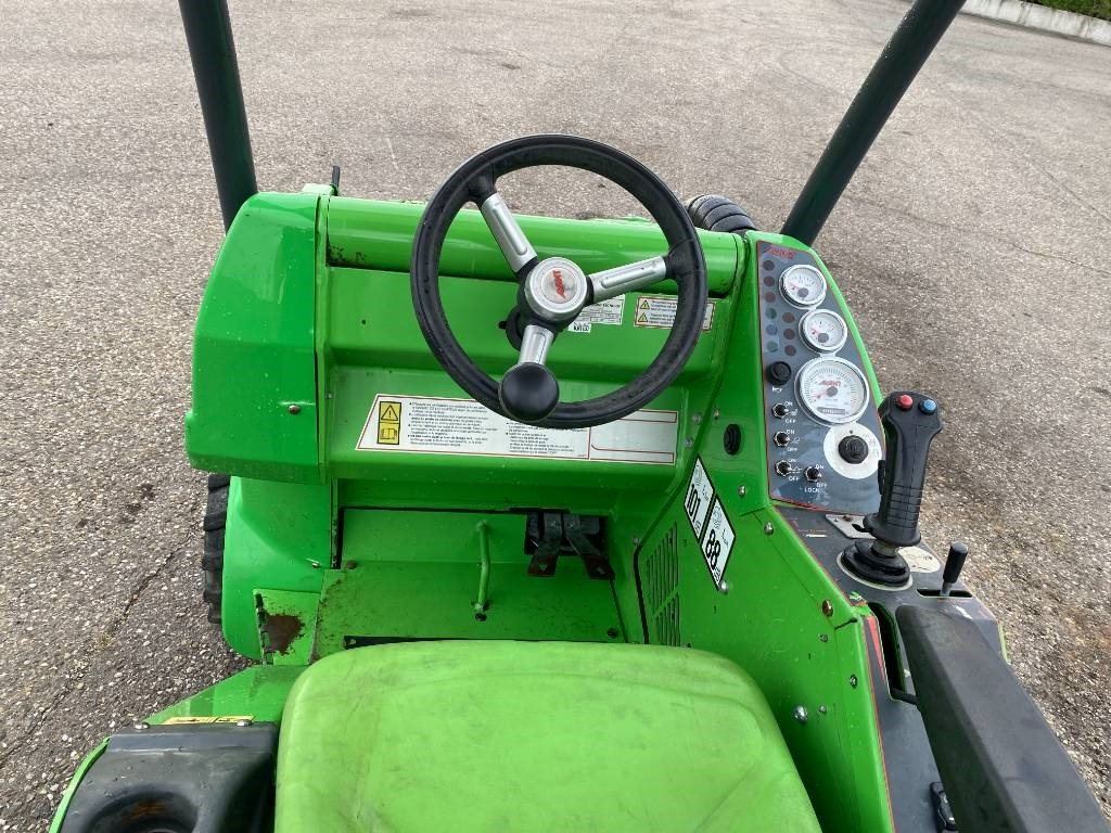 Compact loader Avant M 528 EIPTT /Certificat CE endommagée: picture 31 Compact loader Avant M 528 EIPTT /Certificat CE endommagée: picture 31