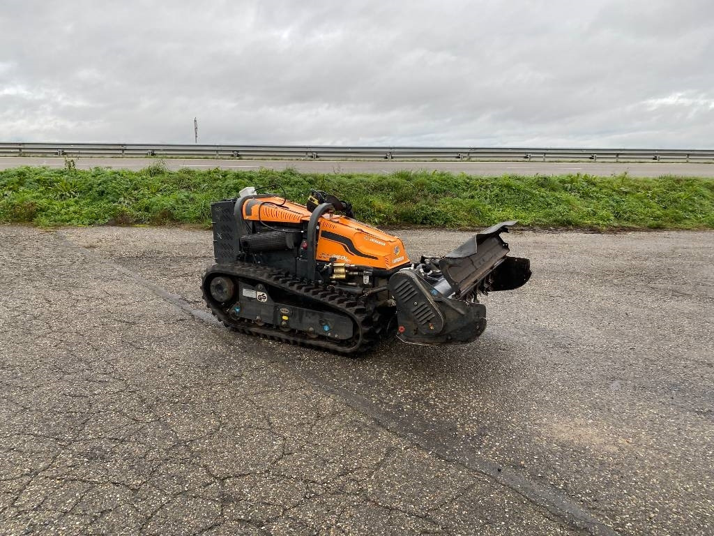 Energreen ENERGREEN ROBOGREEN EVO + HEAD 130 1er Main - Forestry mulcher: picture 3 Energreen ENERGREEN ROBOGREEN EVO + HEAD 130 1er Main - Forestry mulcher: picture 3