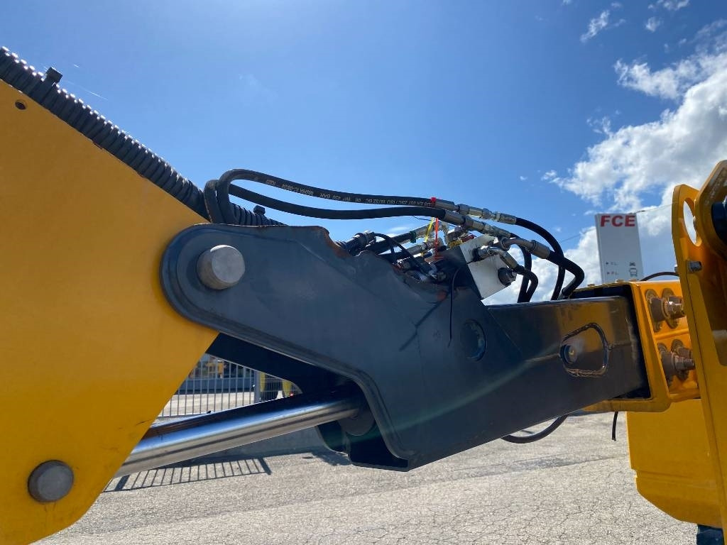 Articulated boom Haulotte HA16 RT/PRO-Certificat CE endommagée: picture 13