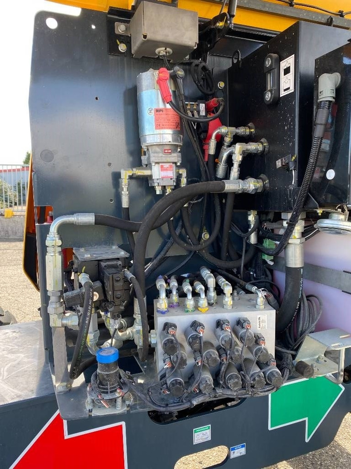 Articulated boom Haulotte HA16 RT/PRO-Certificat CE endommagée: picture 20