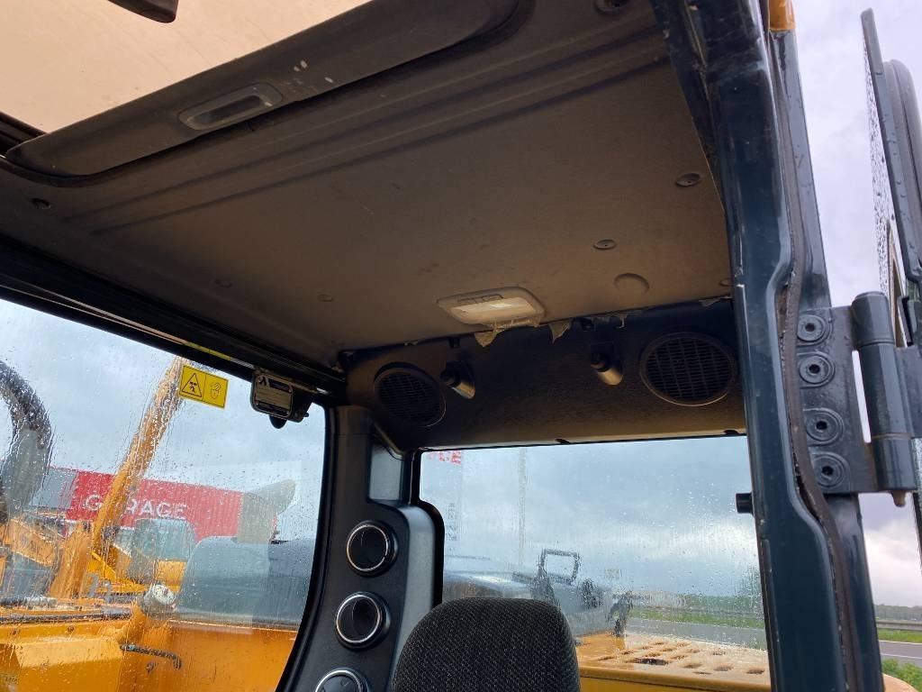 Crawler excavator Hyundai HX 235LCR Origine Française avec Certificat CE: picture 39