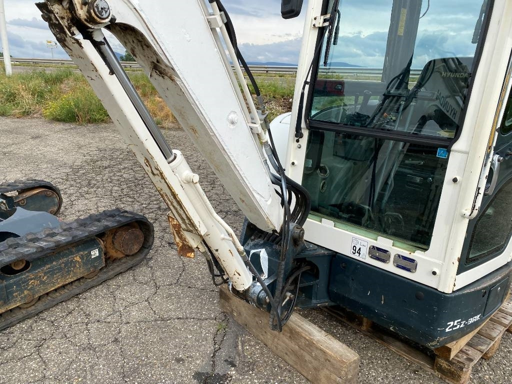 Mini excavator Hyundai ROBEX 25Z-9AK Certificat CE endommagée: picture 23