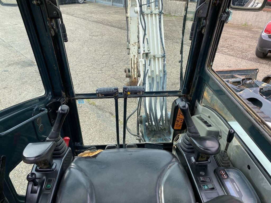 Mini excavator Hyundai ROBEX 25Z-9AK Certificat CE endommagée: picture 17