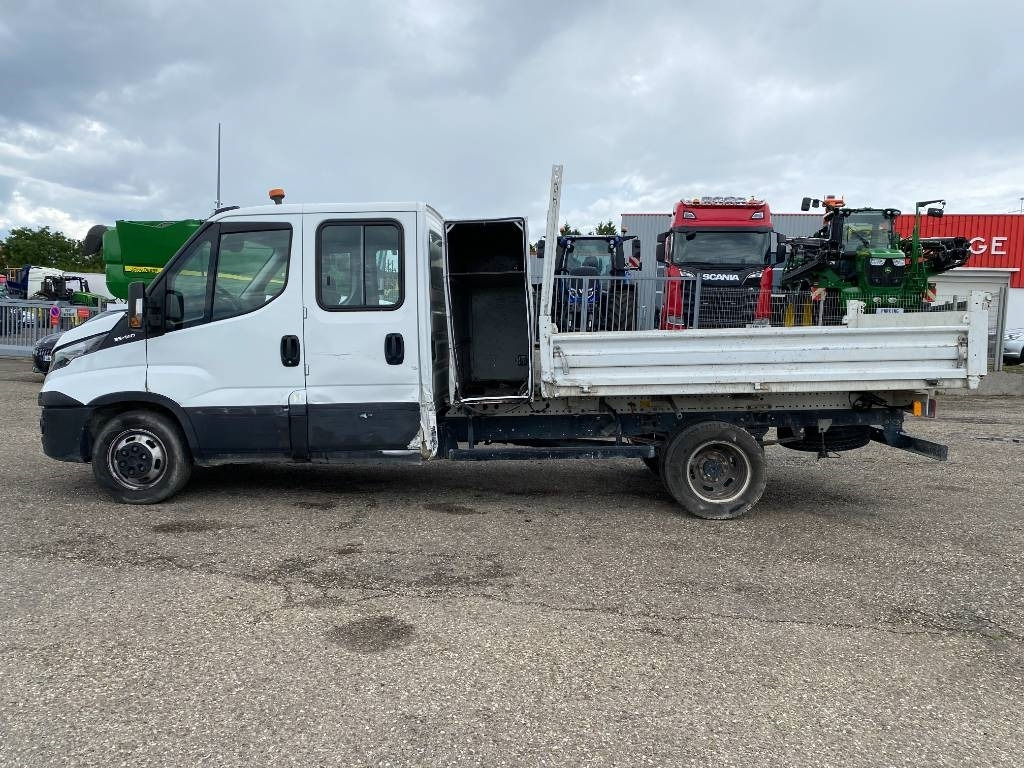 Tipper van, Combi van Iveco DAILY 35-140 C14 2.3D/140 / JPM VULCAIN endommagé: picture 17 Tipper van, Combi van Iveco DAILY 35-140 C14 2.3D/140 / JPM VULCAIN endommagé: picture 17