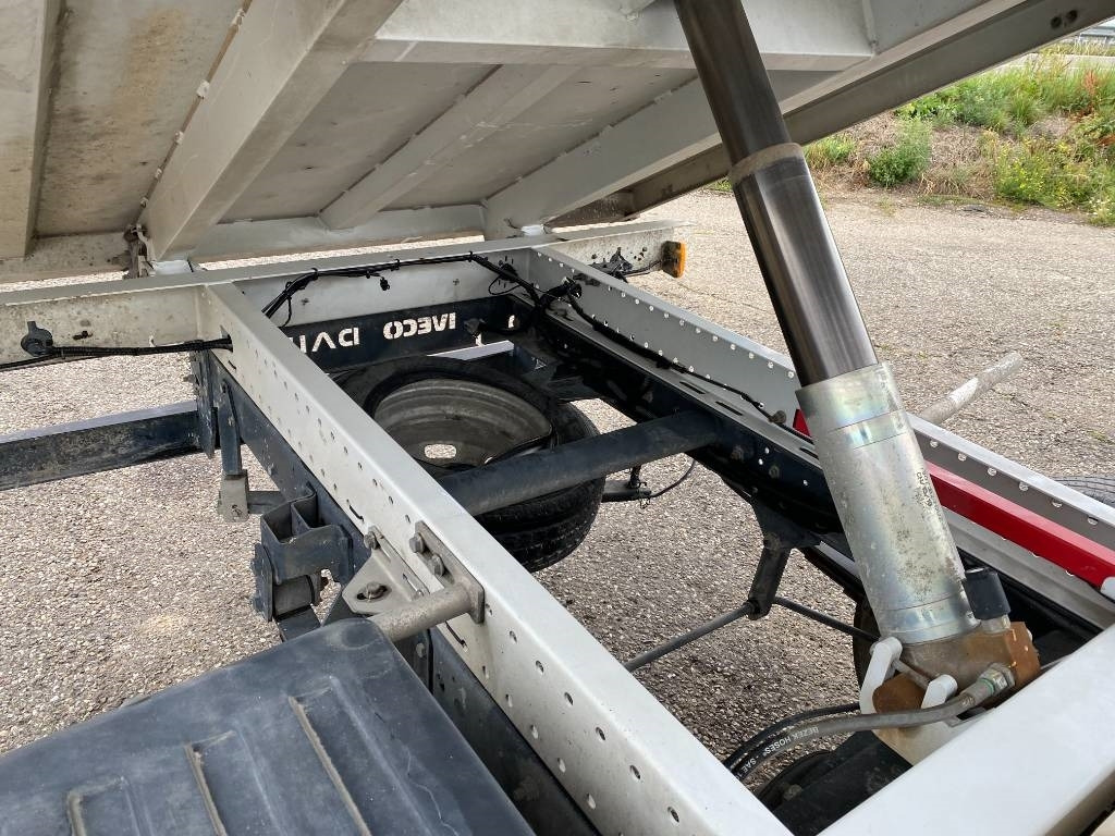 Tipper van, Combi van Iveco DAILY 35-140 C14 2.3D/140 / JPM VULCAIN endommagé: picture 42 Tipper van, Combi van Iveco DAILY 35-140 C14 2.3D/140 / JPM VULCAIN endommagé: picture 42