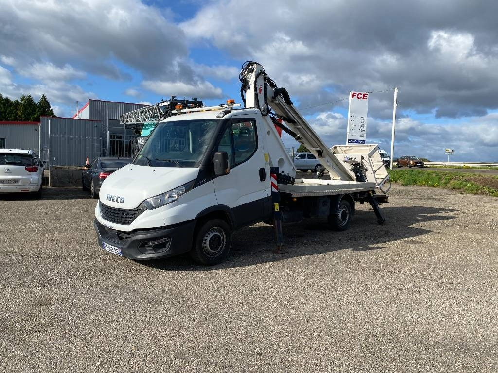 Iveco DAILY 35-140S / 2.3 Multijet 136-OIL&STEEL - Truck mounted aerial platform: picture 2 Iveco DAILY 35-140S / 2.3 Multijet 136-OIL&STEEL - Truck mounted aerial platform: picture 2